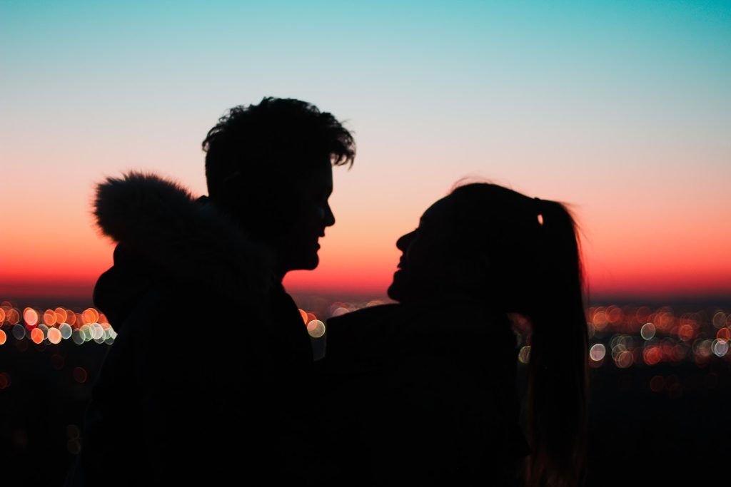 isaac-cabezas-549025-unsplash